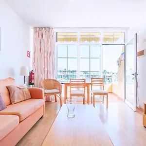 apartamentos-loma-estrella.in-canary-islands.com/
